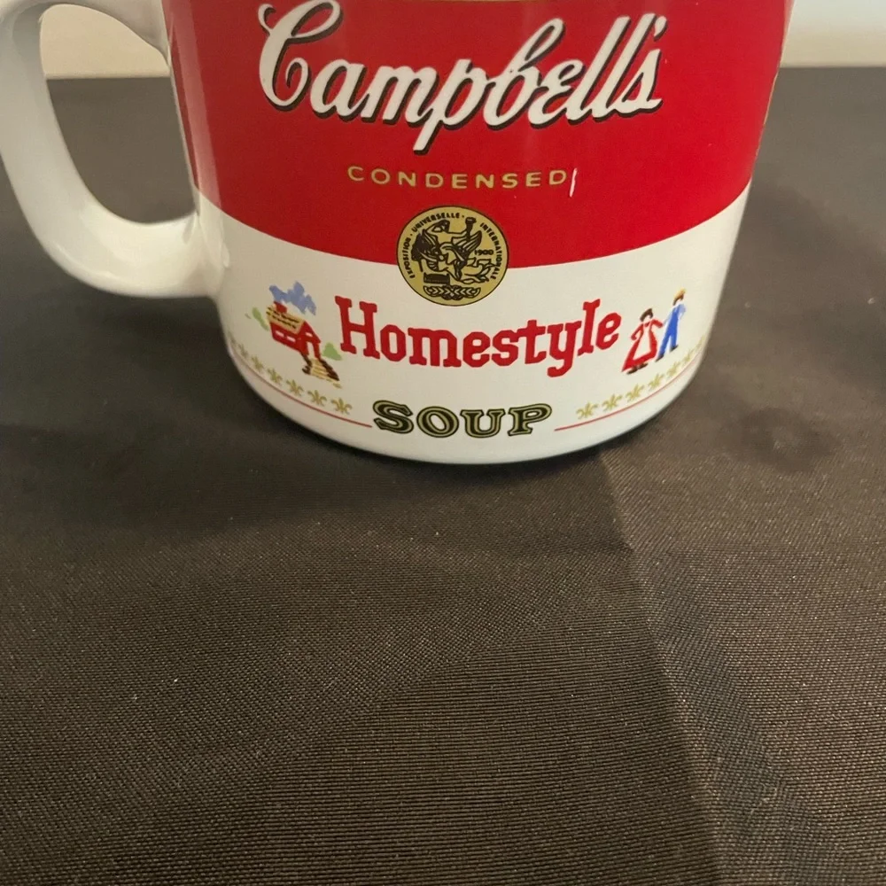 Red and White Soup Mug‎